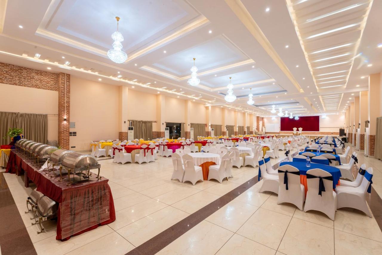 Dreamland Gold Resort & Hotel Bhairāhawā Zewnętrze zdjęcie