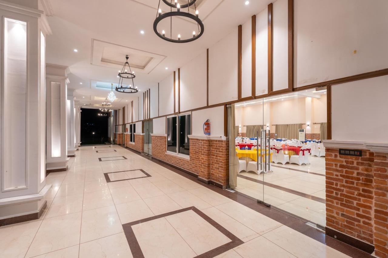 Dreamland Gold Resort & Hotel Bhairāhawā Zewnętrze zdjęcie