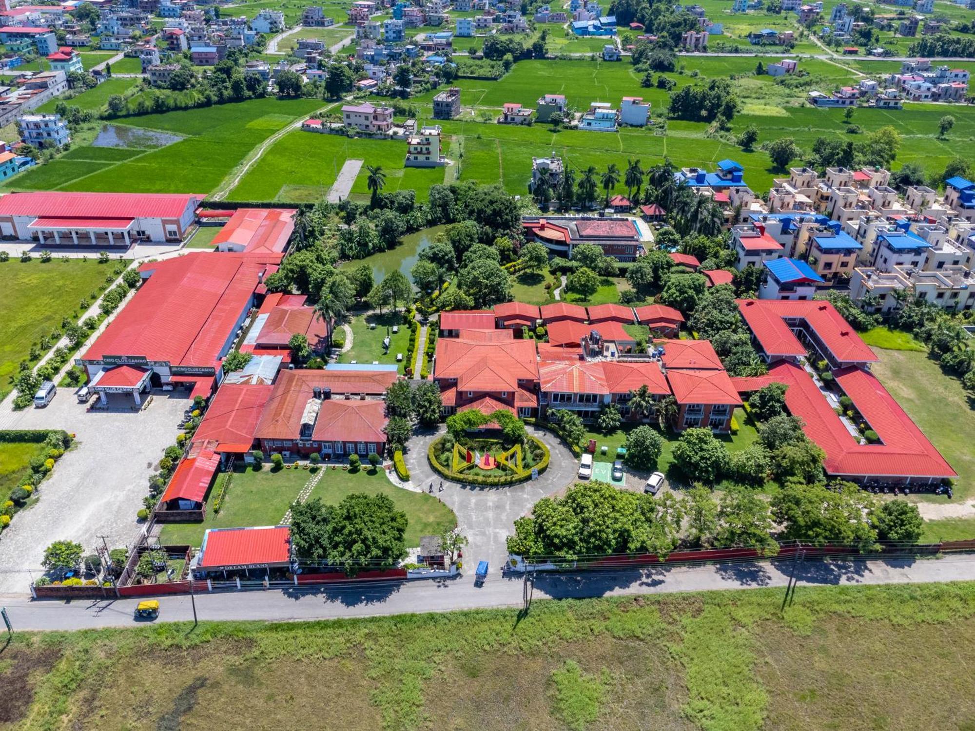 Dreamland Gold Resort & Hotel Bhairāhawā Zewnętrze zdjęcie