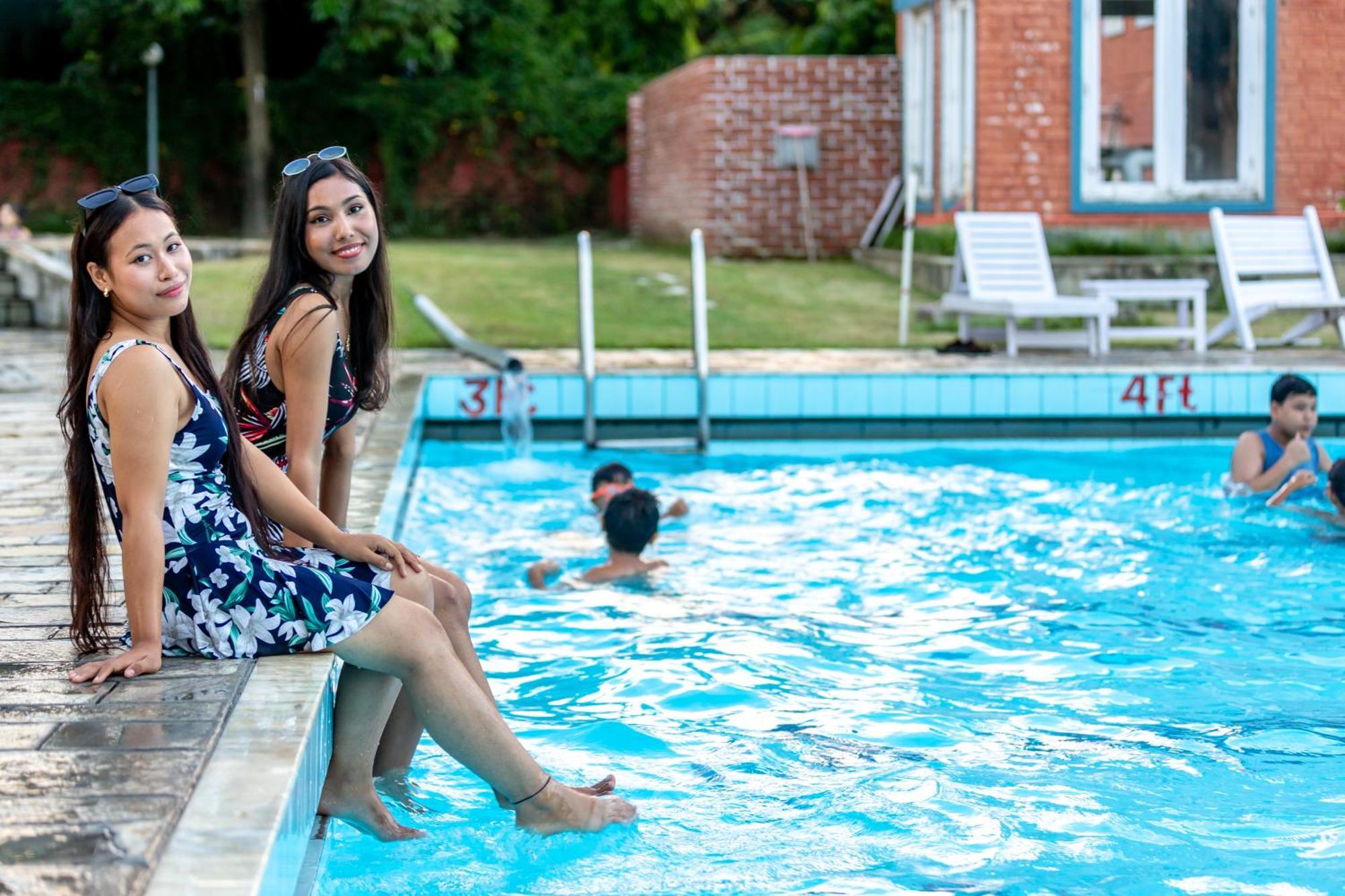 Dreamland Gold Resort & Hotel Bhairāhawā Zewnętrze zdjęcie