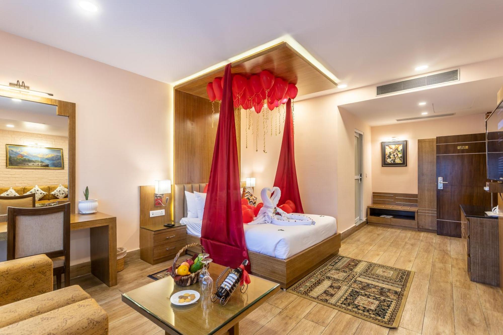 Dreamland Gold Resort & Hotel Bhairāhawā Zewnętrze zdjęcie
