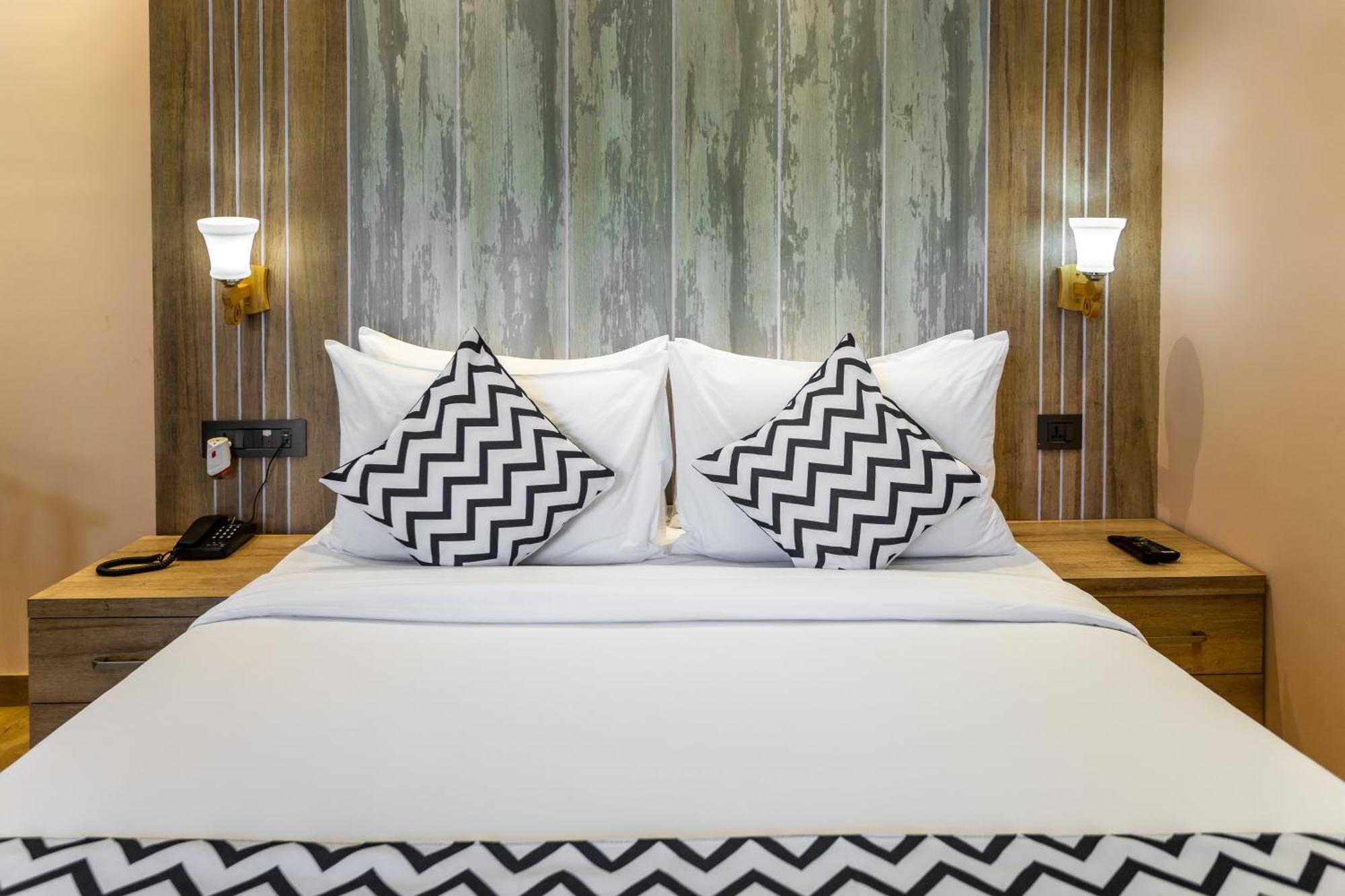 Dreamland Gold Resort & Hotel Bhairāhawā Zewnętrze zdjęcie