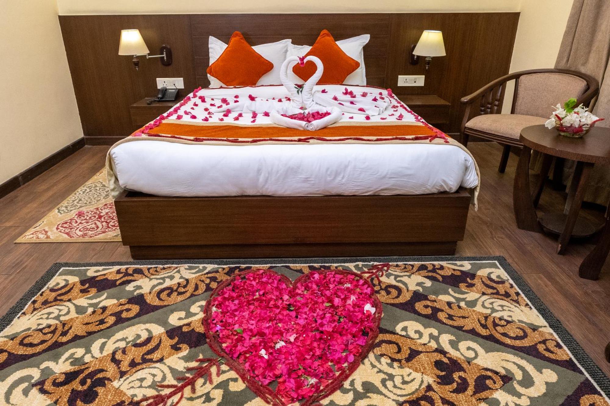 Dreamland Gold Resort & Hotel Bhairāhawā Zewnętrze zdjęcie