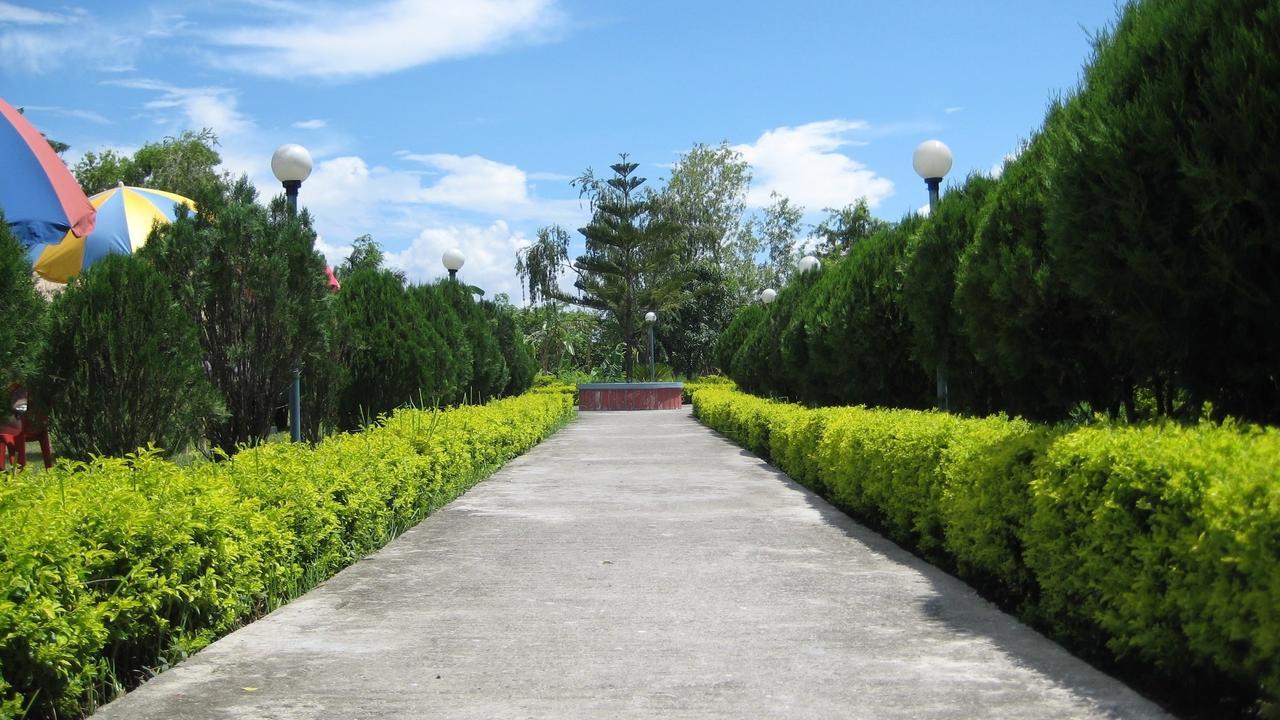Dreamland Gold Resort & Hotel Bhairāhawā Zewnętrze zdjęcie