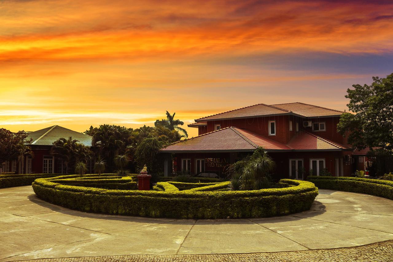 Dreamland Gold Resort & Hotel Bhairāhawā Zewnętrze zdjęcie